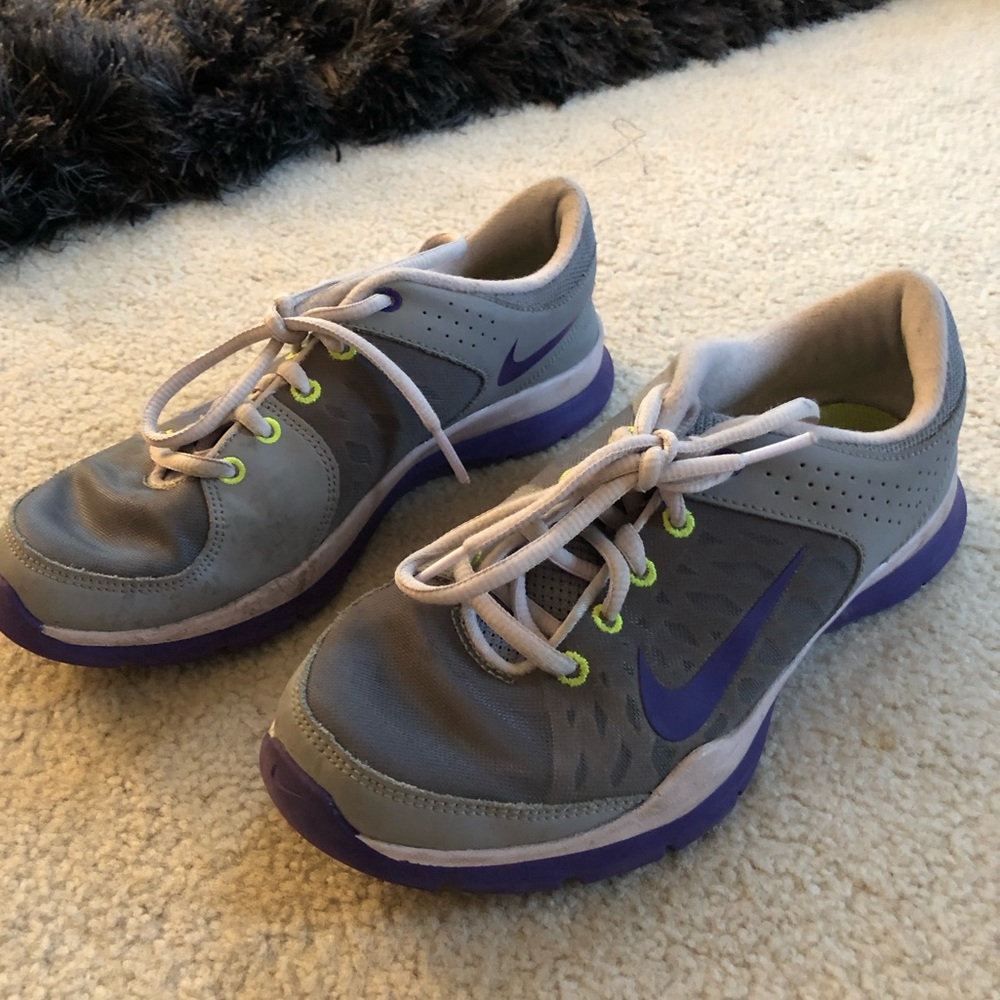 Running shoes